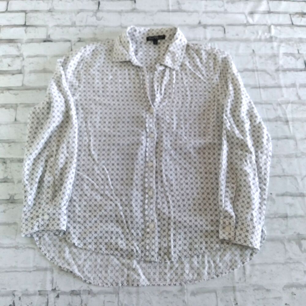 Velvet Heart Womens Button Up Shirt Medium White Geometric Long Sleeve Roll Tab